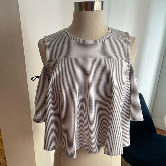 Club Monaco Stripe Open Shoulder Tie Blouse - M - Picture 3 of 7